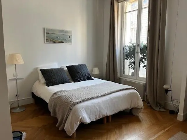 Guestready - Luxurious Charm Near Arc De Triomphe Tatil Evi Paris