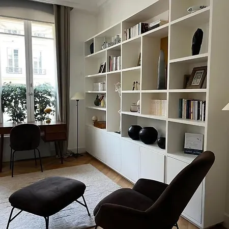 Guestready - Luxurious Charm Near Arc De Triomphe *