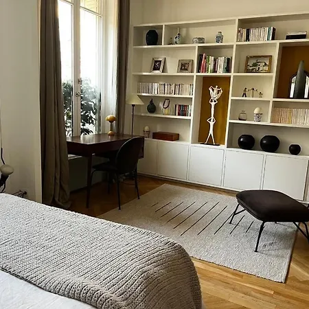 Guestready - Luxurious Charm Near Arc De Triomphe * Parijs