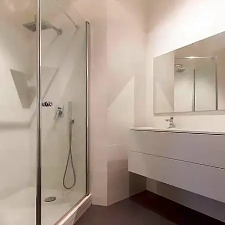 Hébergement de vacances Guestready - Luxurious Charm Near Arc De Triomphe