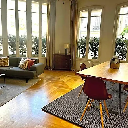 Guestready - Luxurious Charm Near Arc De Triomphe Vakantiehuis *